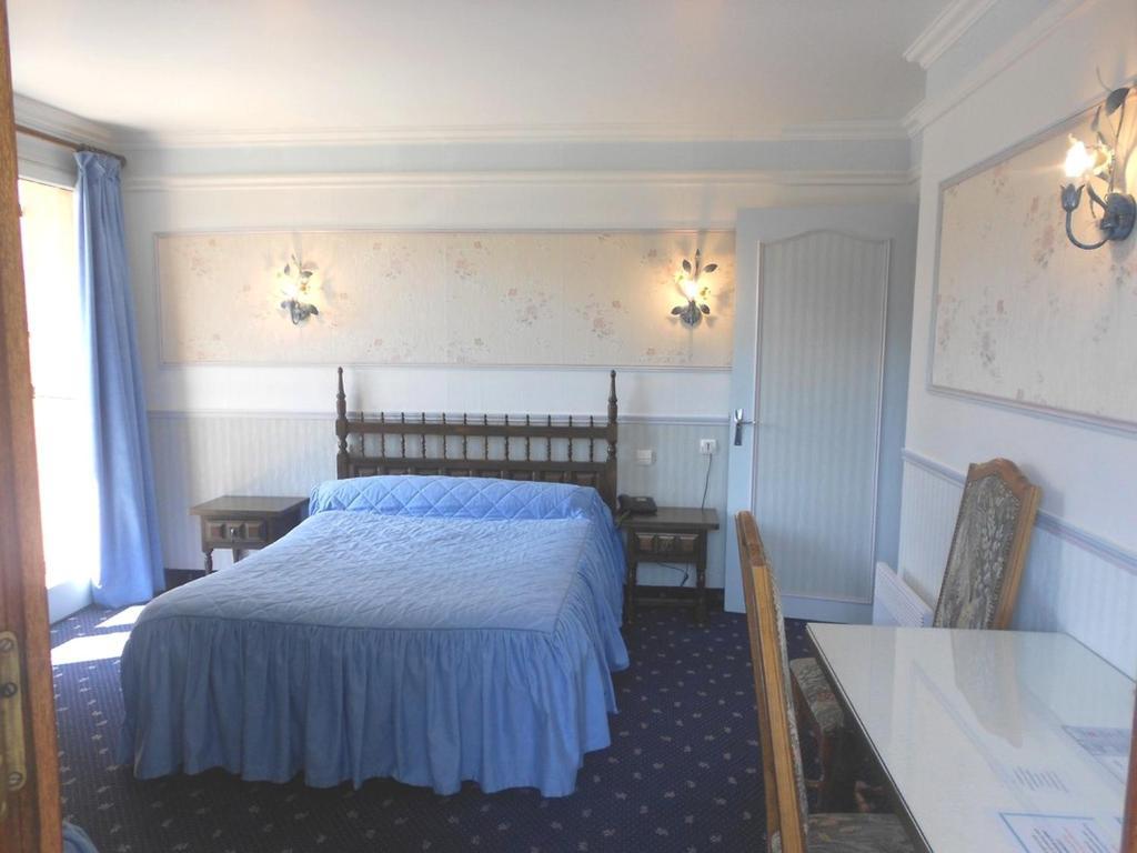 Hotel Les Barnieres Guillestre Habitación foto